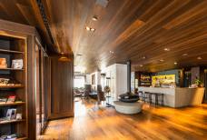Bar und Terrasse